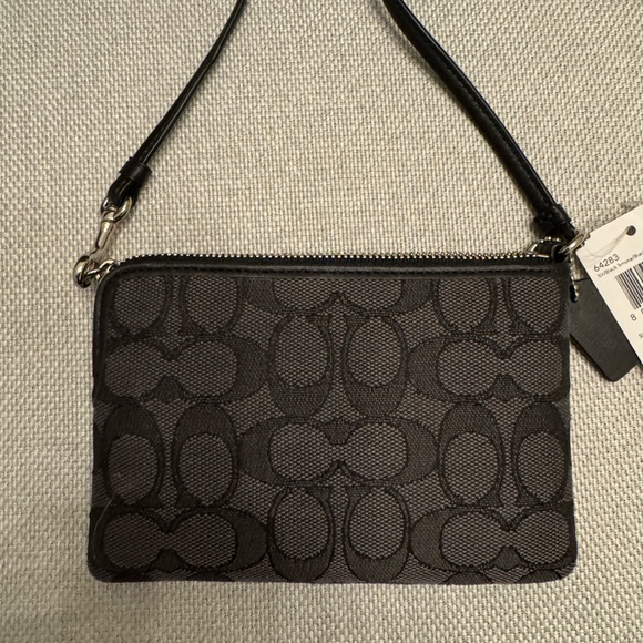 Coach Brand Wristlet/Wallet-NWT - Picture 3 of 5